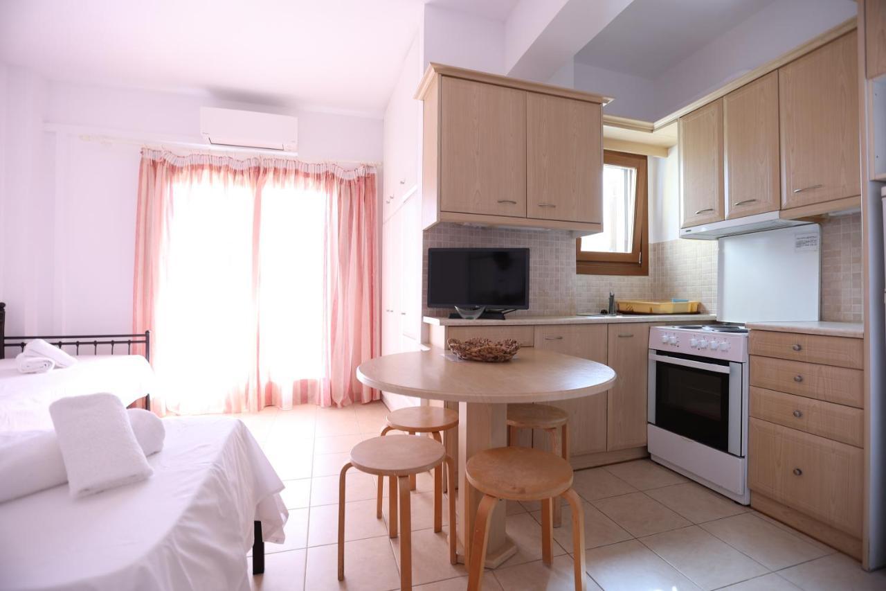 Seaside Gialova Apartment Pylos Ngoại thất bức ảnh
