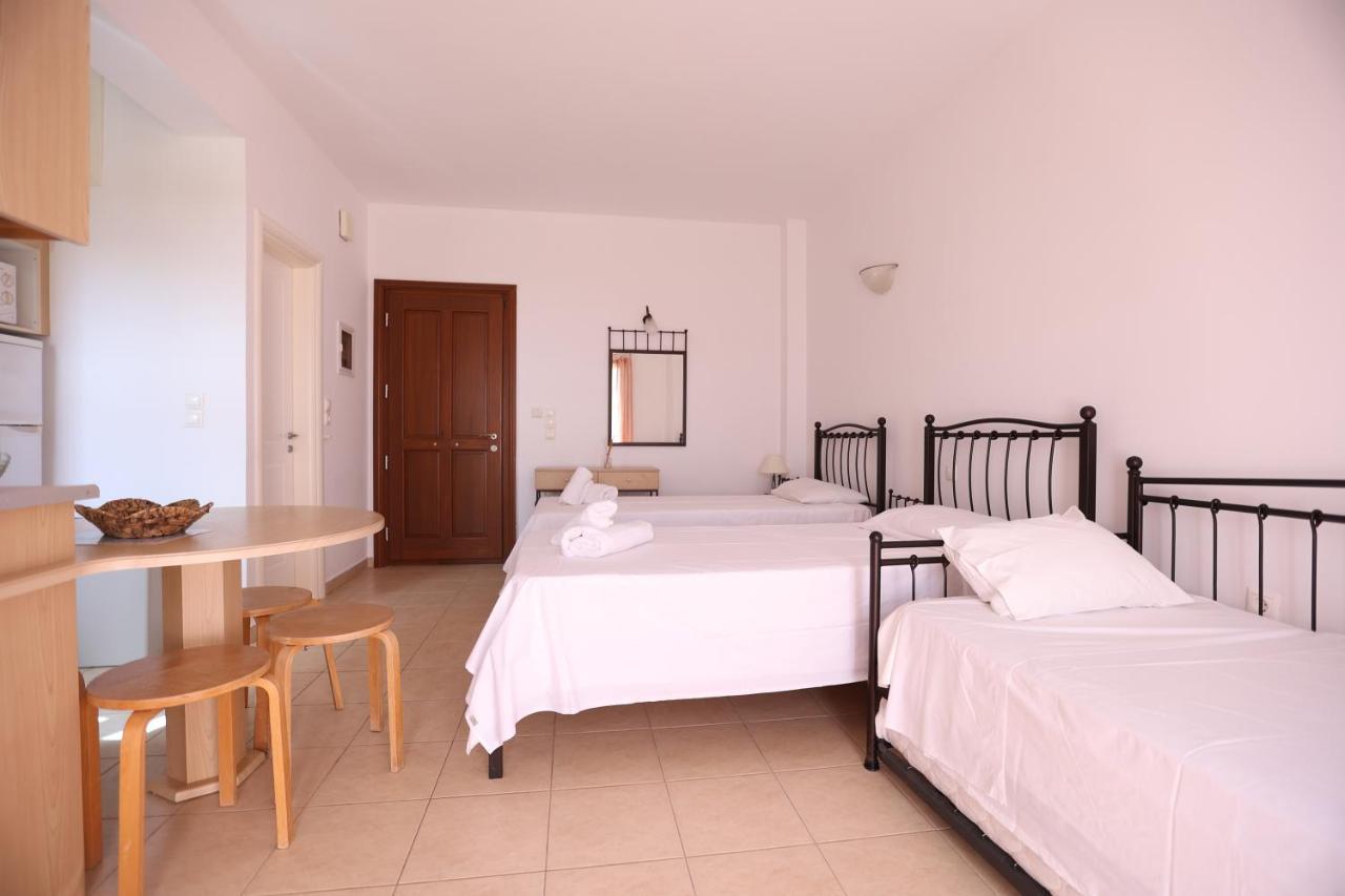 Seaside Gialova Apartment Pylos Ngoại thất bức ảnh