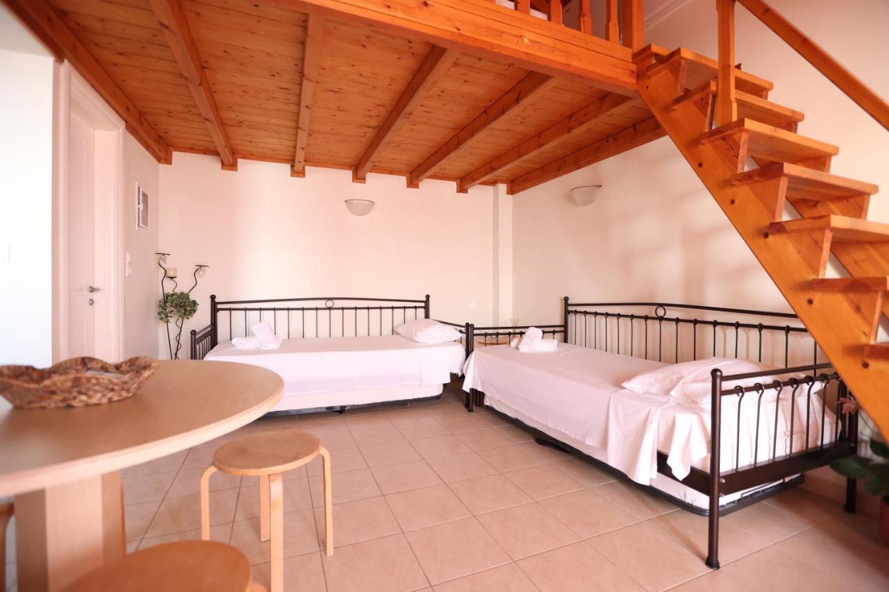 Seaside Gialova Apartment Pylos Ngoại thất bức ảnh