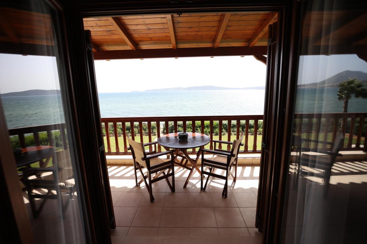 Seaside Gialova Apartment Pylos Ngoại thất bức ảnh